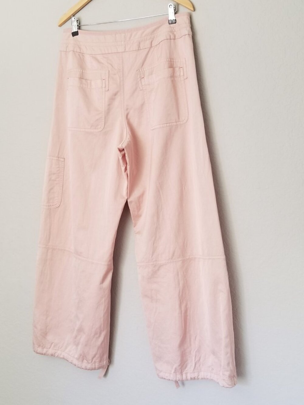 Anthropologie Pilcro Satin Parachute Pants 31 Blush Pink Wide Leg Baggy $179 - Picture 6 of 16